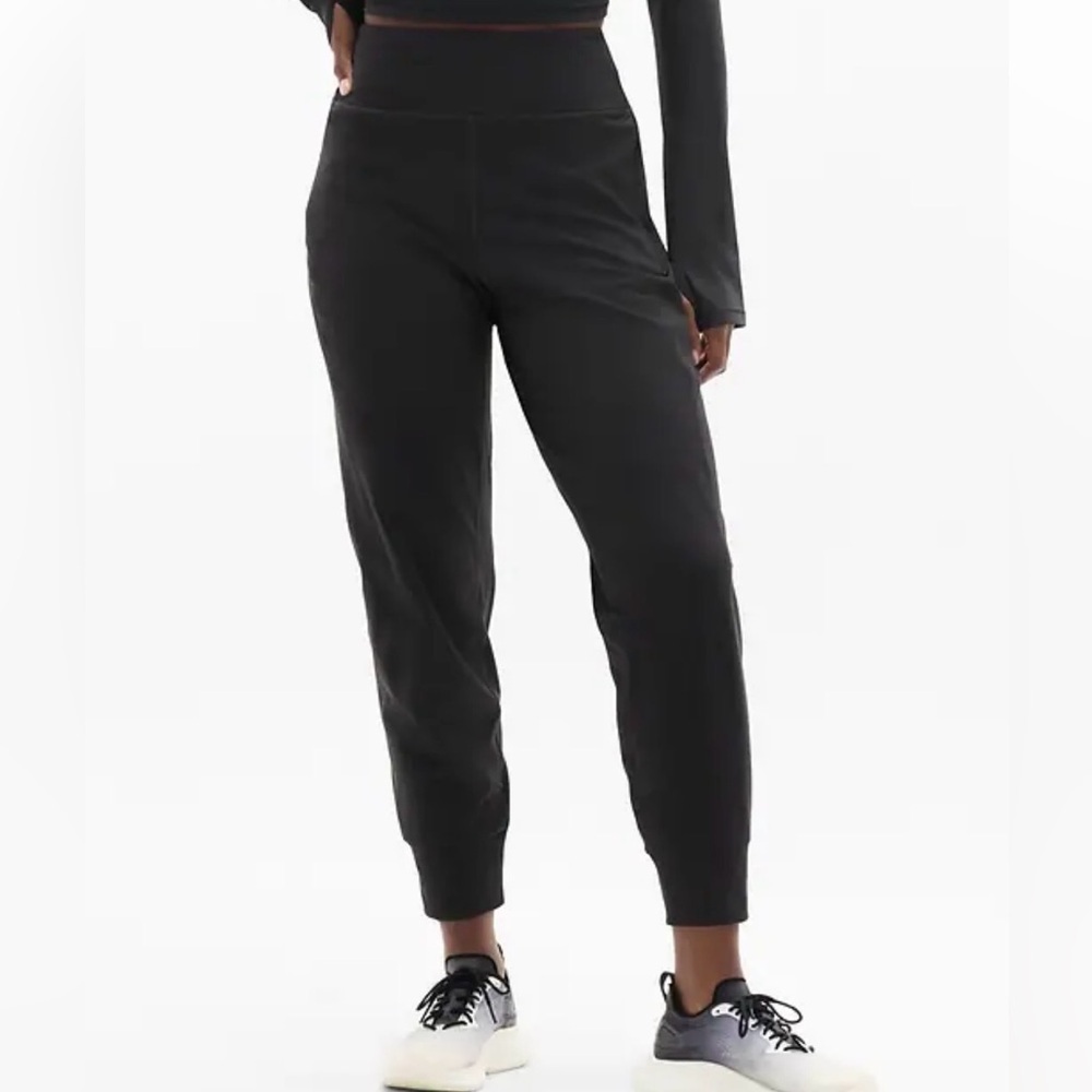 XL - Athleta Rainier Jogger